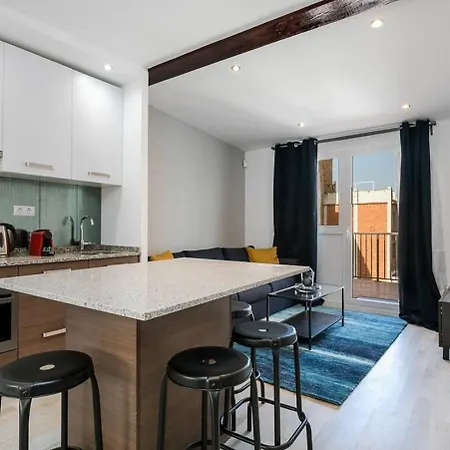 Amazing Attic With Terrace Apartamento L'Hospitalet de Llobregat Exterior foto