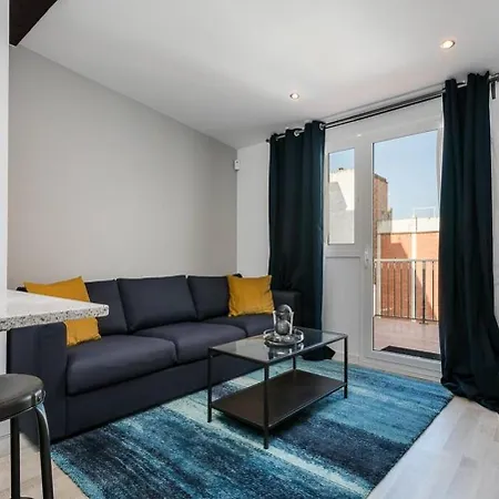 Amazing Attic With Terrace Apartamento L'Hospitalet de Llobregat Exterior foto